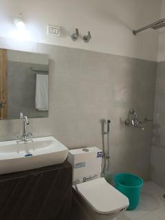 Walnut Snowveil Residency - 4