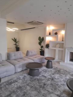 Kings and Queens 1 - 3