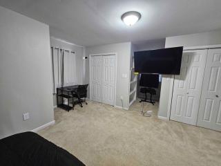 Cozy house 30 mins from beach & near colleges! - 1