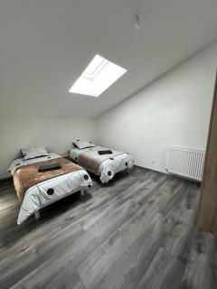 Nouvel appartement T4 avec parking et Wi-Fi gratuit - 7