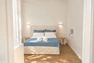 Spacious Green Coast Stay for 10 Guests - 6