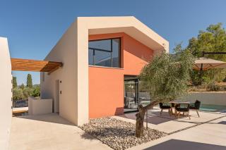 Black Mountain Villas - 1