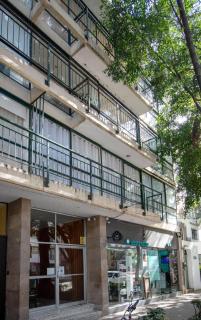 FAST WIFI, Beautiful PH steps away from Masaryk - 3