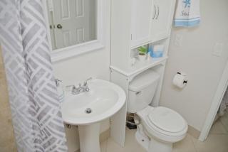 Prime Location Gateway with Pool & Patios, Near Beaches, Groceries and Restaurants - 9