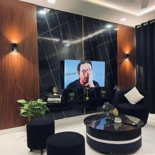 Luxury 2BR Retreat - Pool, Gym & Cozy Cinema - 9