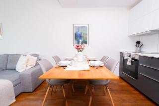 Urban Oasis Suite & Eurovea Riverside - 1