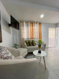 Costal House Near Circunvalar And Puerto Colombia - 3