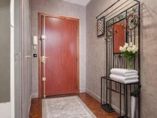 Studio Élysées - Paris - 8