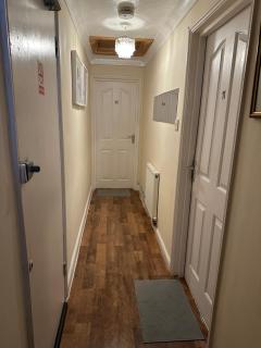 Swingate Lane Stay - 1