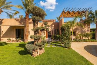 Exclusive Private Luxury 4-Bedroom Villa with Atlas Mountains View & Rooftop, Marrakech - 2
