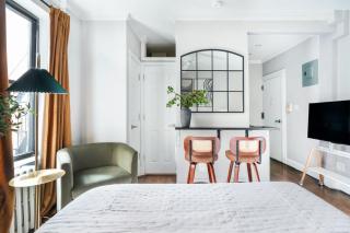234 Mott-9 Prime Soho Cozy New Studio WD In-unit - 9