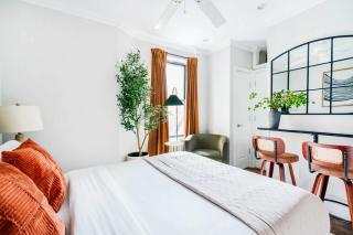 234 Mott-9 Prime Soho Cozy New Studio WD In-unit - 8