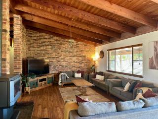 Hunter Valley Homes Pets Heated Pool - 3