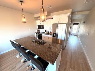 K-State Townhome at Colbert Hills with Hilltop Views - 1