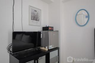 Comfort Living Bassura City Studio Apartment near Mall By Travelio - 4