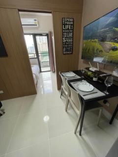 1BR Fully Furnished Condo Red Residences Makati - 4