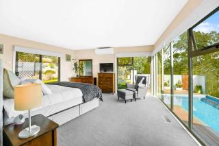 Luxury Warrandyte Retreat w Pool Views & Theatre - 1