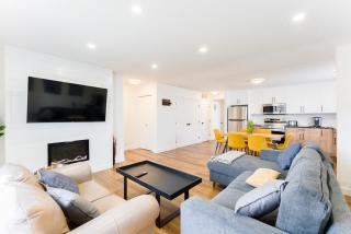 Boutique Nordic Stay, Hot Tub, Sauna and Sleeps 8 - 0