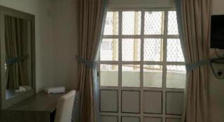 Sovereign Hotel - Marriage Certificate Required - 9