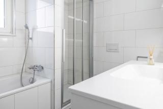 Alpine Lake Brienz Chalet Apartment - 2