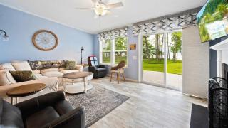 Bayfront Escape Hot Tub, Kayaks Dogs Welcome - 2