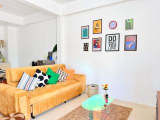 NEW, Summerset Hatyai, Colorful 4BR Villa for 18 Pax, Near Street Food - 1