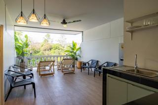 Nimman In -Private 6BR Hotel for Group Near Maya Mall - 3