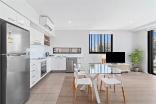 Direct Collective - Sea Breeze Mooloolaba - 3