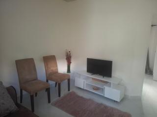 Rose's Garden Cottages - 6