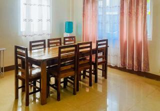 RedDoorz at E Moreno Boarding and Transient House - 2