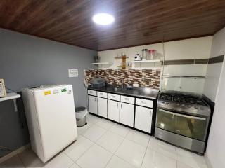 Apartaestudio Central con Vista a la Naturaleza - 2