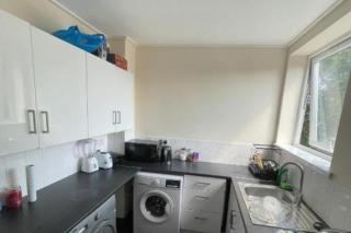 Larches lane Retreat - sleeps 5 - Wolverhampton - 4