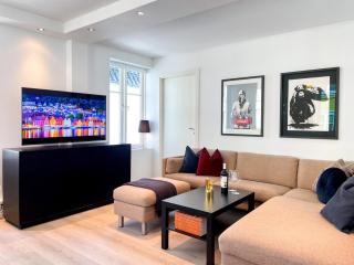 Central City Apt on One of Bergen's Finest Streets - 4