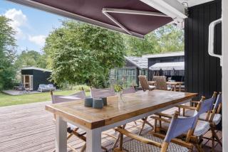 Summer House With Enclosed Garden In Tisvildeleje - 9
