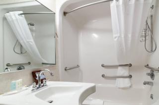 Quality Inn & Suites Colby - 4