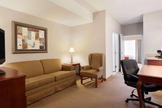 Country Inn & Suites by Radisson, Harrisonburg, VA - 3
