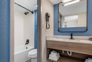 Sleep Inn & Suites Merrillville - 3