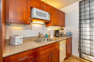 Leinaala Oceanfront #100 Steps from Ocean Steps from Pool, A/C Ocean Views - 2