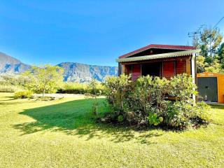 Ti Nid Salazie, Bungalow créole et vue montagne - 8