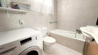 quiet duplex near the park & sea Shelter in building - 1