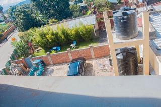 Fido's Guesthouse - 6