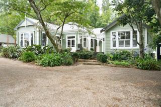 Gather and Graze - Villas and Venue - 0