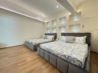 Spacious Silom Skyline for 6 Guests near BTS - 1