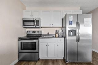 Oceanfront 3BR • Balcony Views • Dog Friendly • Blue Mist 201 - 8