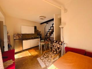 Friendly Africa Room Como Center - Como - 8