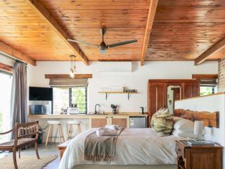 Duikersdrift Winelands Country Escape - 3