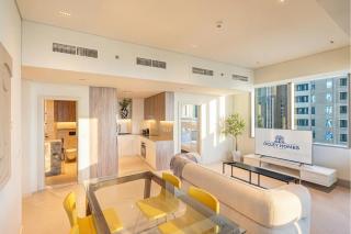 Modern Apartment with Panoramic Sea Views - 4