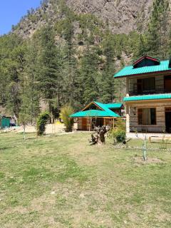 The Social Stays Tirthan - 2