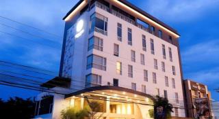 Home Crest Hotel - 9