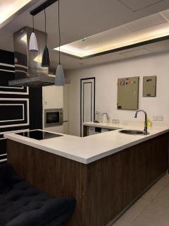 Experience The Art of Luxury living in Gold Crest Mall DHA Lahore - 6